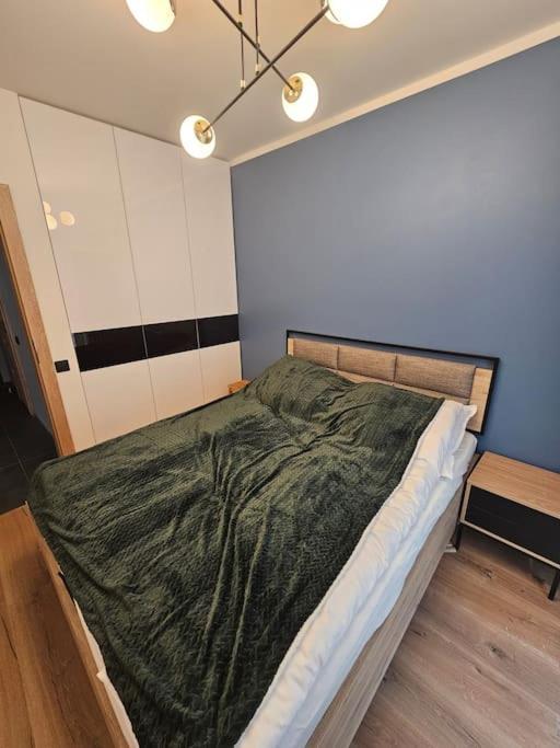 Apartment Przy Loftach U Scheiblera Parking Podziemny, Sniadaniownia