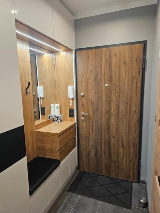 Przy Loftach U Scheiblera Parking Podziemny, Sniadaniownia Apartment